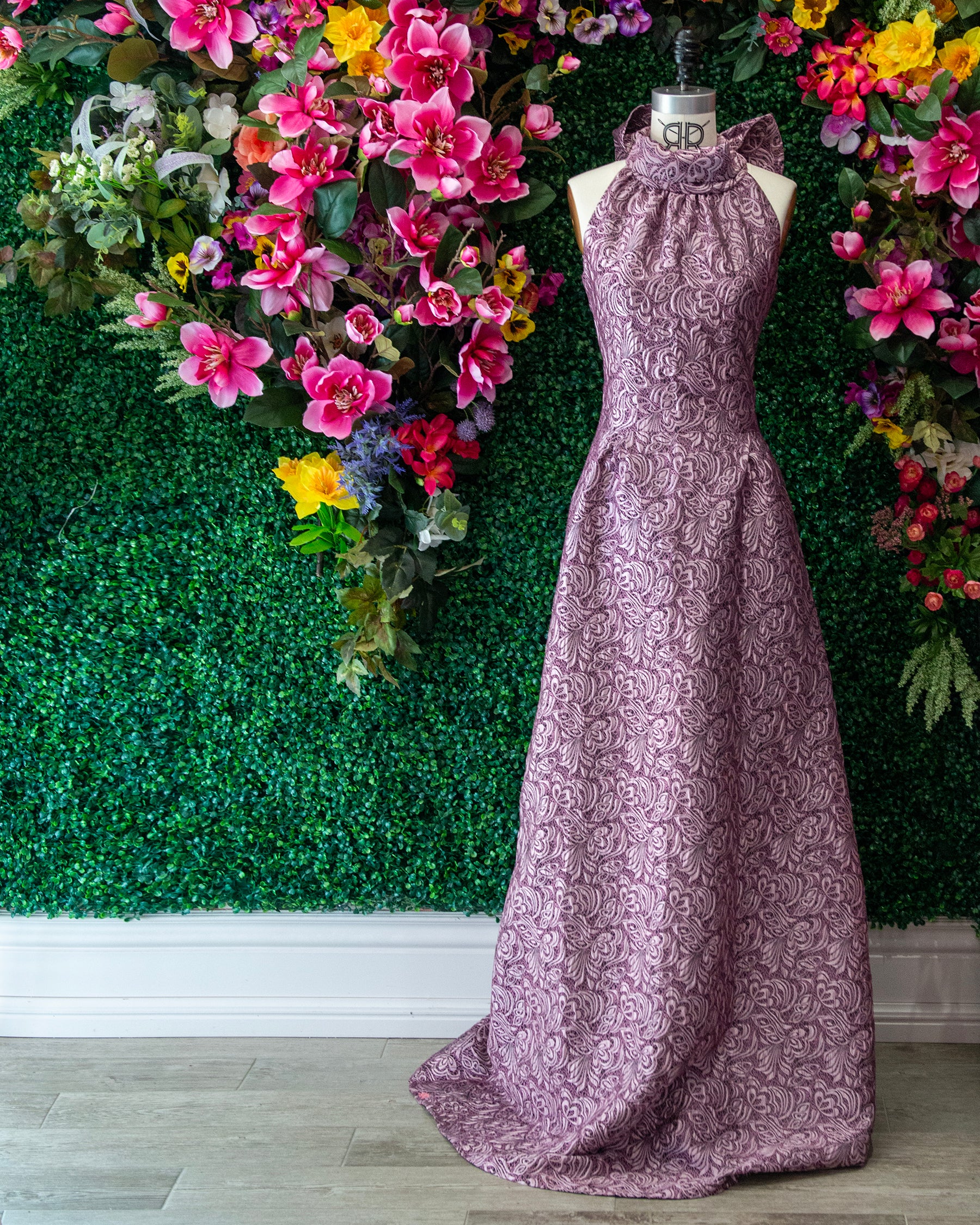 Tie Neck Brocade Gala Halter Dress X Large Tie Neck Brocade Gala Halter Dress X Large