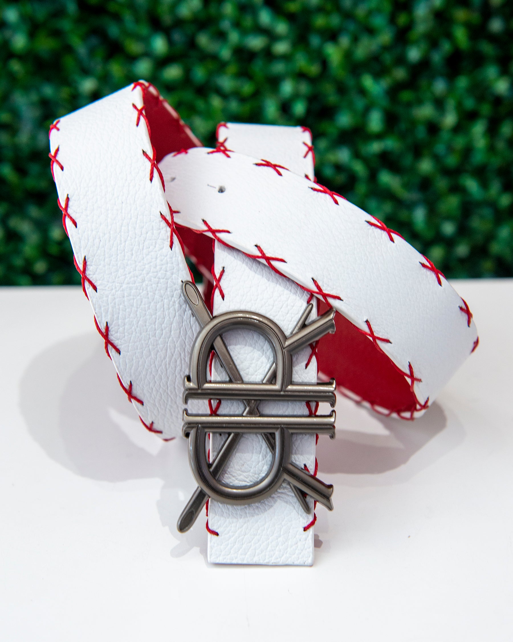 red and white louis vuitton belt