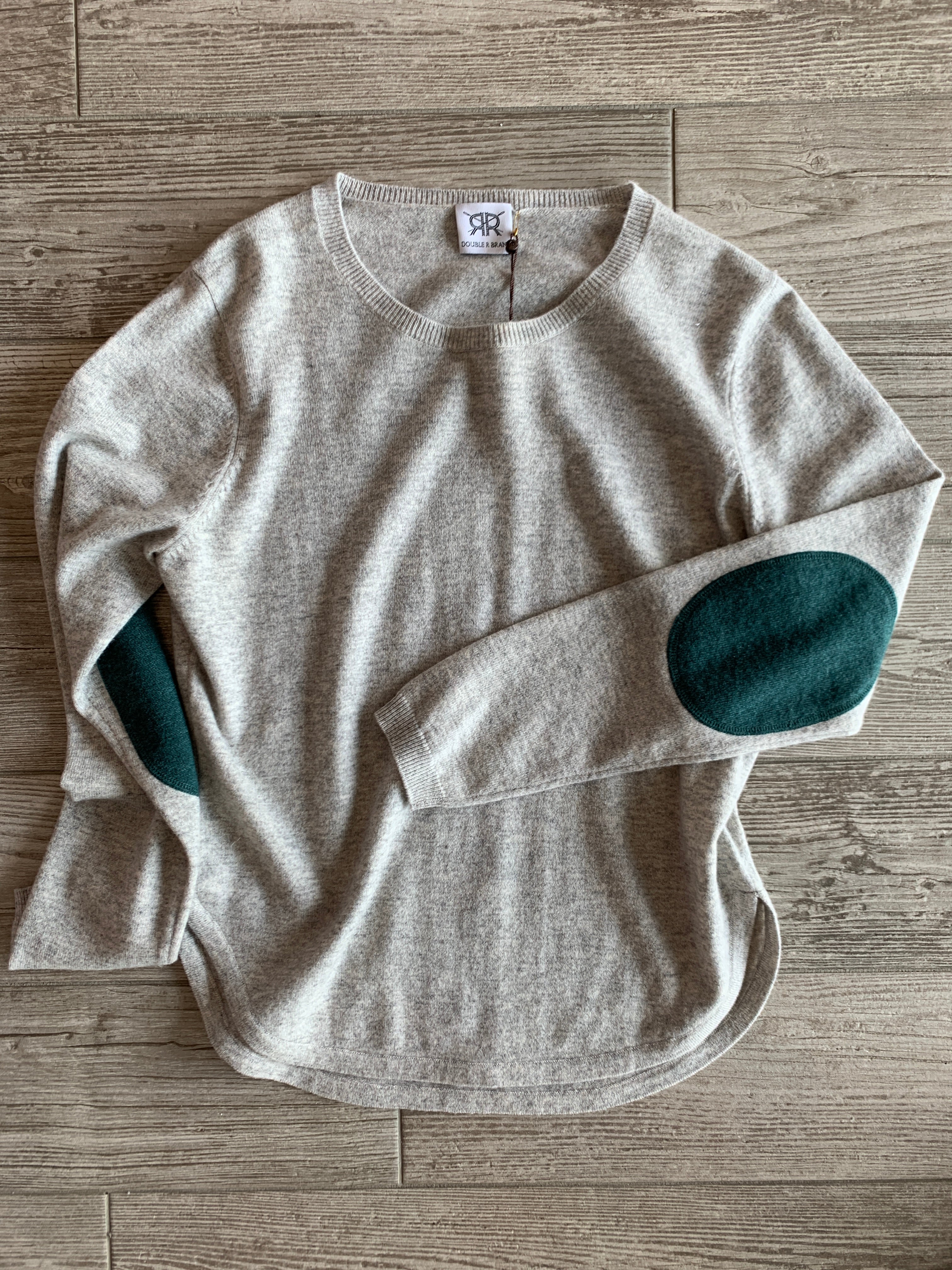 Scoop Hem Cashmere Sweater with Elbow Patches - Light Grey/Forest