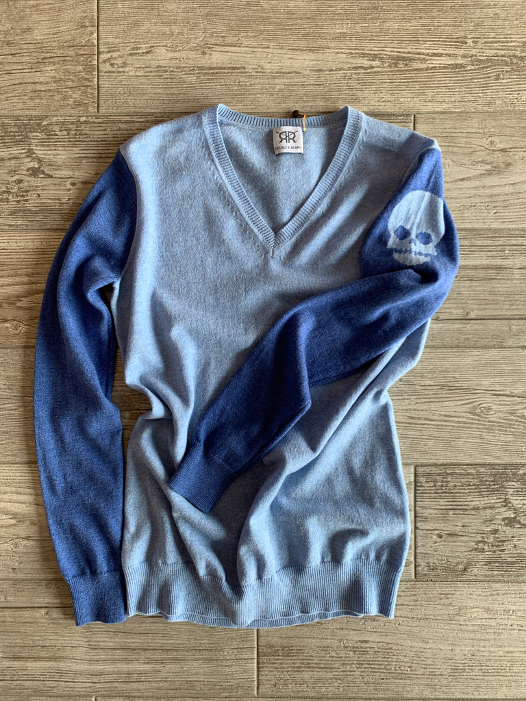 Skull Intarsia V Neck Cashmere Sweater - 2 Tone Blue